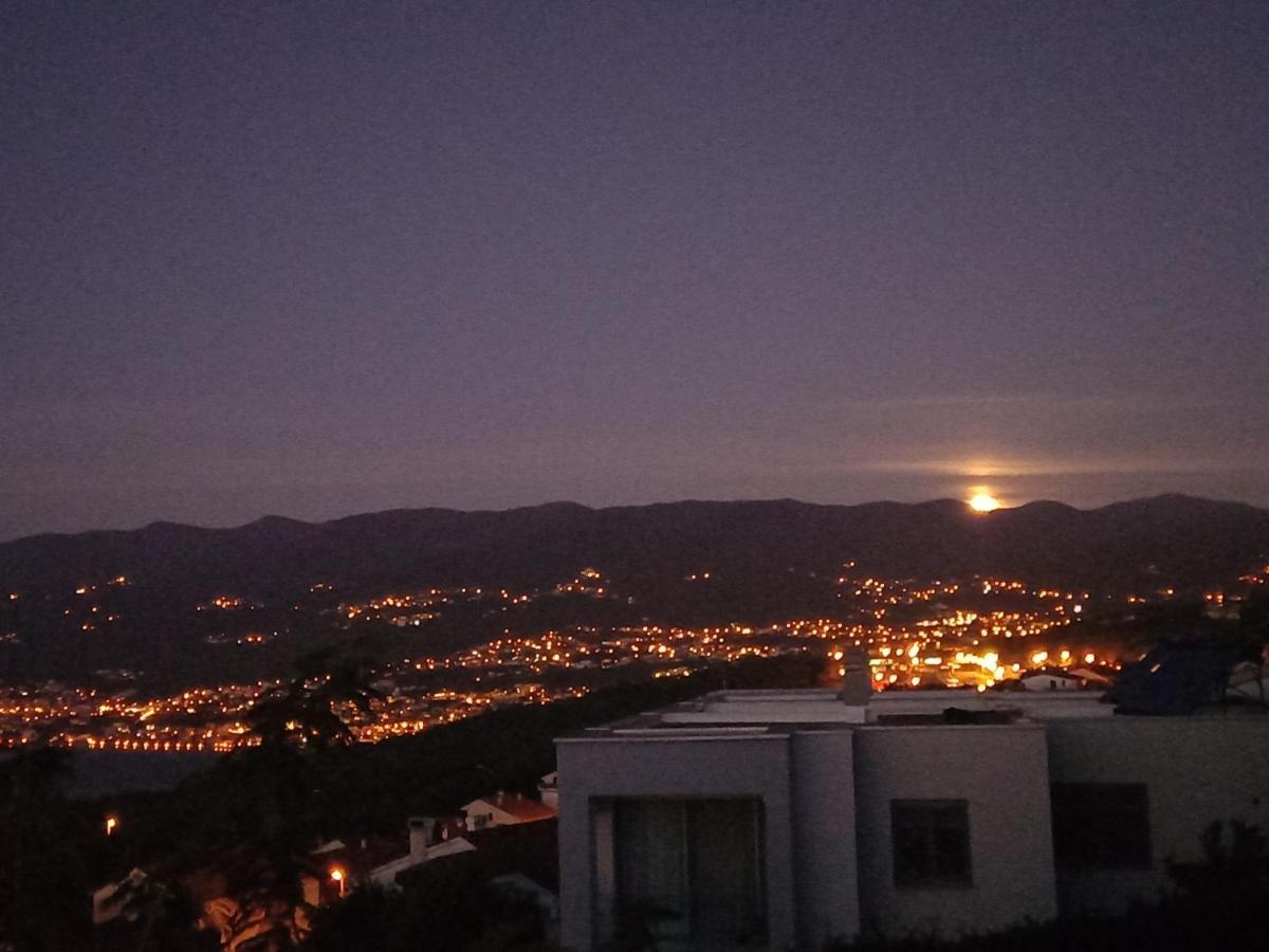 Luna Rijeka Luaran gambar